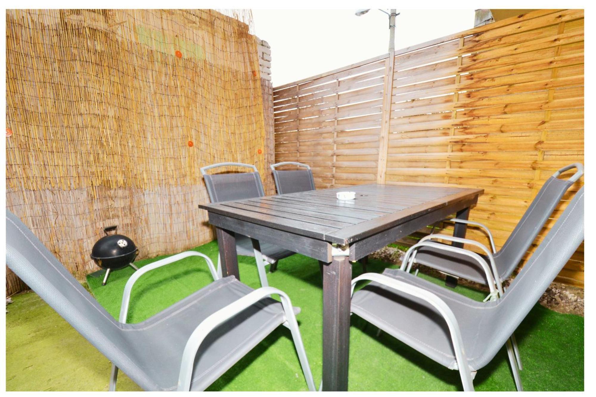 Relax Apartment Bratislava Exterior photo